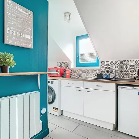 Le Rene Pouteau アパート ムラン